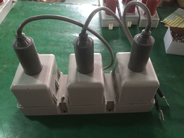 阻容吸收器實圖